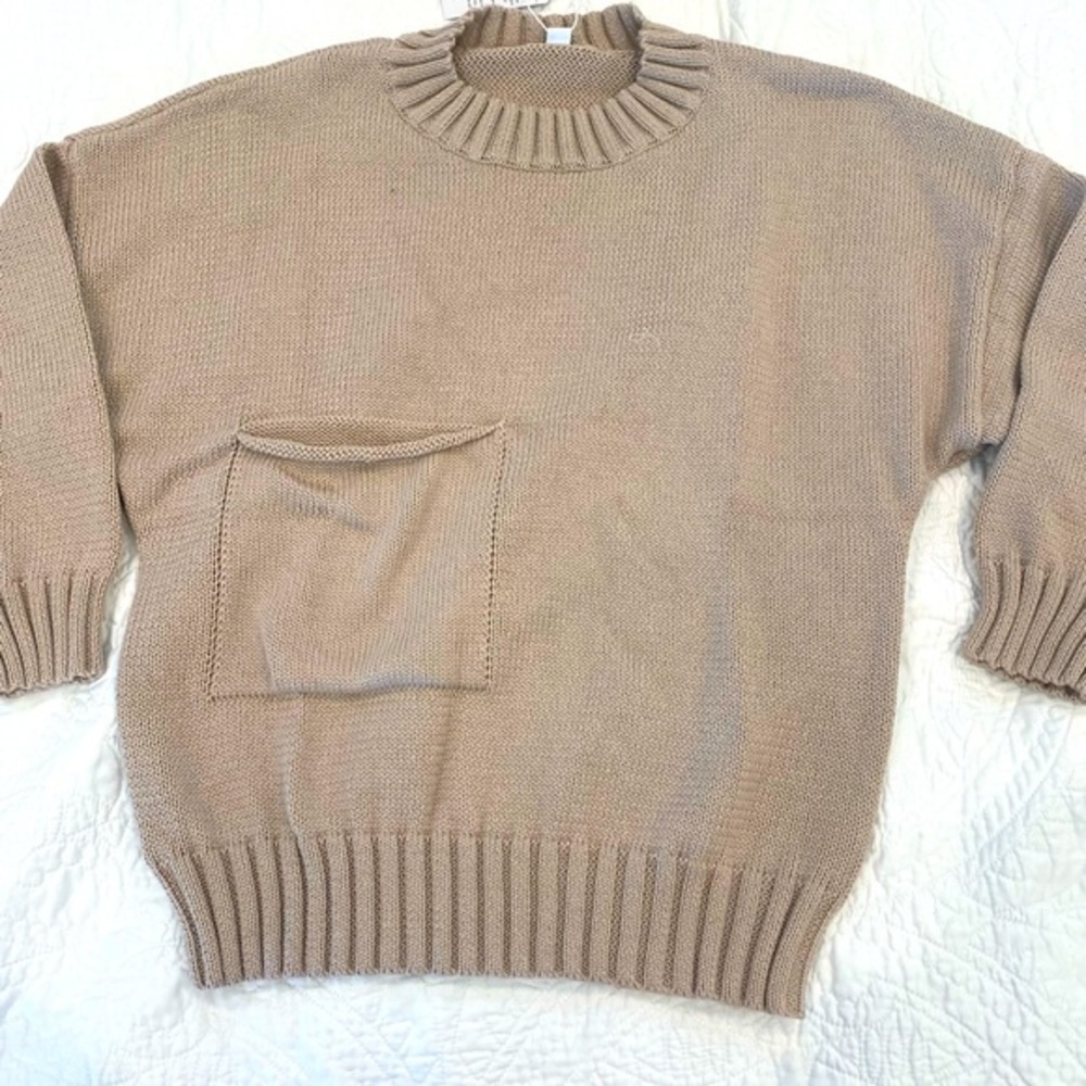 NEW & NEUTRAL!Daring sweater with UNIQUE LARGE off-center pocket! See pic 4more:
